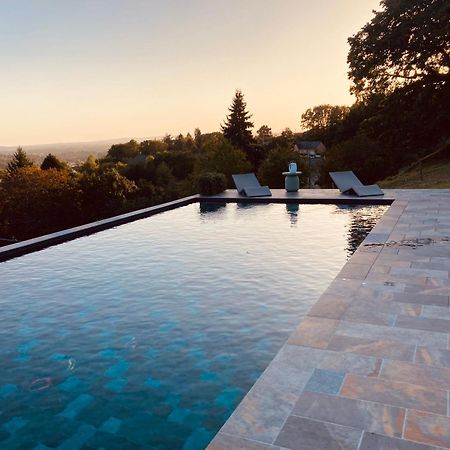 La Demeure Bed & Breakfast Sille-le-Guillaume Exterior photo