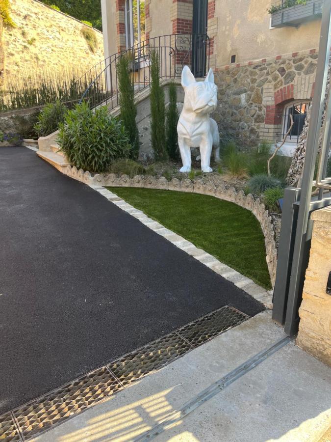 La Demeure Bed & Breakfast Sille-le-Guillaume Exterior photo