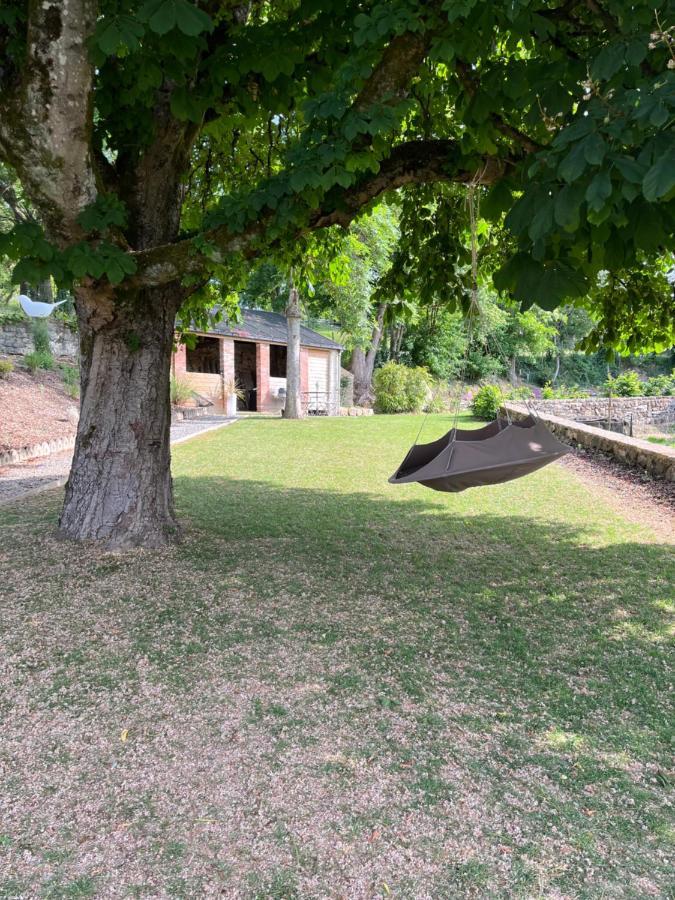 La Demeure Bed & Breakfast Sille-le-Guillaume Exterior photo