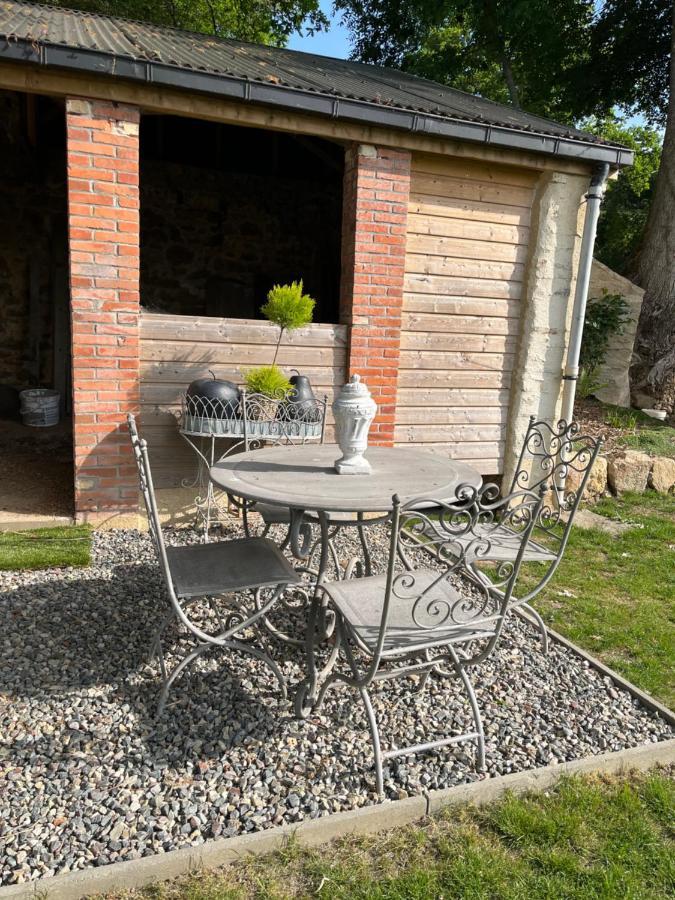 La Demeure Bed & Breakfast Sille-le-Guillaume Exterior photo